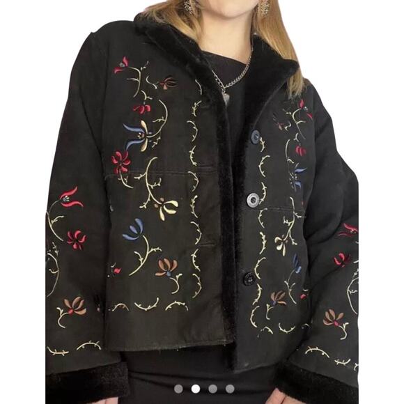Faux Suede Embroidered Cropped Jacket Coat Black Sz Petite Small Fur Line Floral - Picture 1 of 12